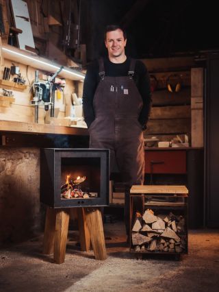 . přes den navrhuji domky ✏️ odpoledne vymýšlím pece🔥 jsem Ondra z Brodu, co rád tvoří hezké věci