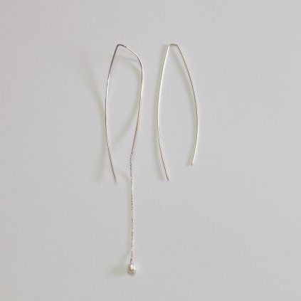 Náušnice Signature pearl s řetízkem stříbrné 02