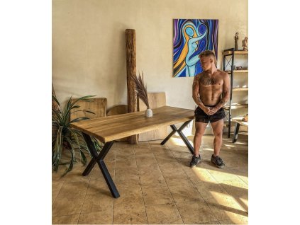 Jídelní stůl - TungSahur