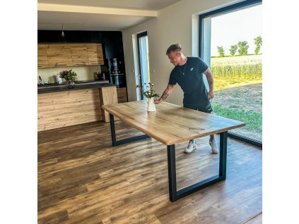 Jídelní stůl - Atlas