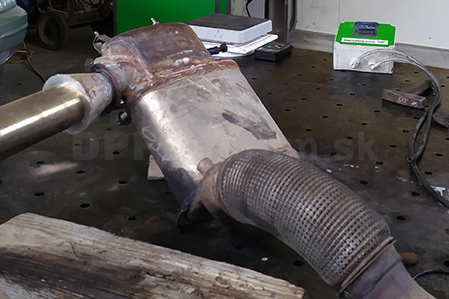 Regenerácia filtra pevných častíc