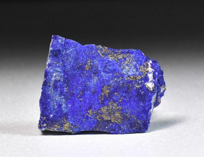 Lapis lazuli - lazurit - kámen, minerál, účinky, vlastnosti, význam, znamení  - surový krystal, cena