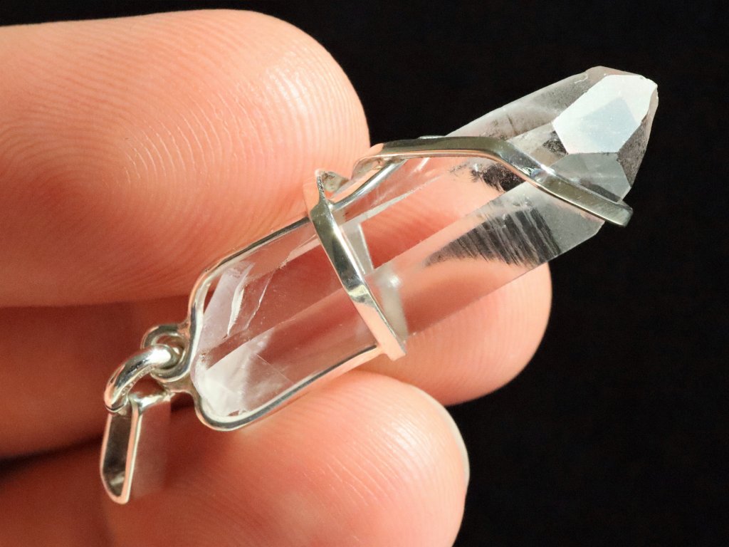 kristal krystal pravy cesky kamen stribrny privesek 1