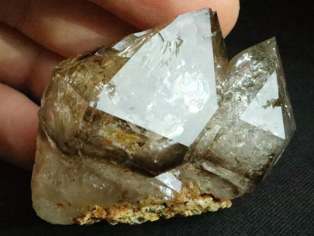 krystal mistrovsky zahnedy cesky drahy kamen 1