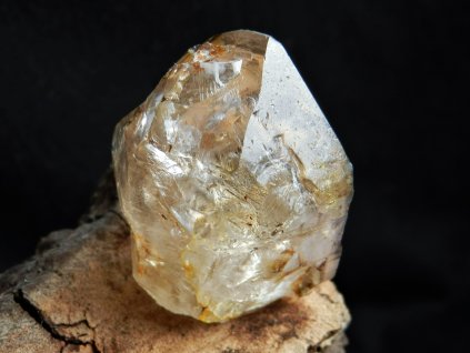 prirodni zahneda obrazek 2