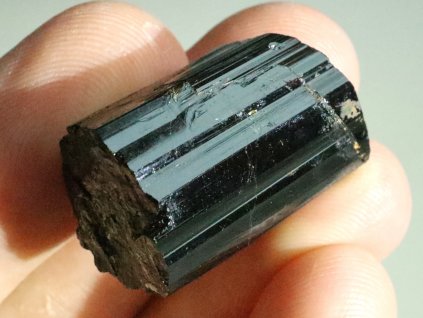 turmalin skoryl pikarec vysocina cr cesky kamen 1