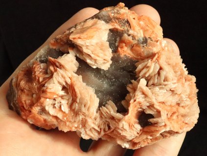 baryt kremenec kvarcit kristal druza cesky kamen 1
