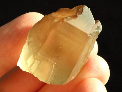 citrin krystal fragment lesteny vylesteny pravy cesky kamen obrazky 1