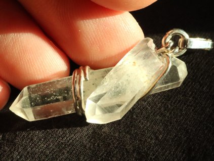 kristal privesek srostlice krystalu cesky kamen prirodni prodej 1
