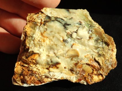 opal limonit pravy prirodni surovy cesky mineral nerost 1
