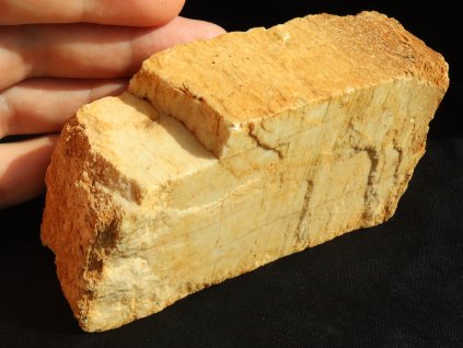 ortoklas prirodni surovy cesky kamen vysocina bory obrazek 1
