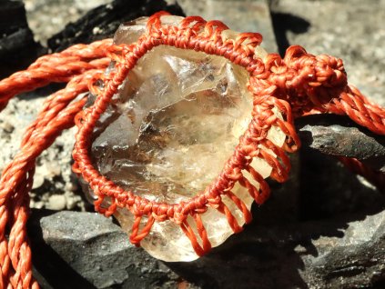 citrin macrame nahrdelnik pravy cesky kamen 2