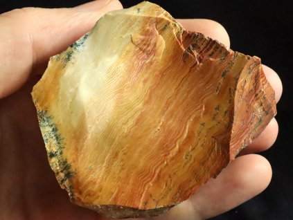 opal paskovity paskovy kamen mineral nerost 1