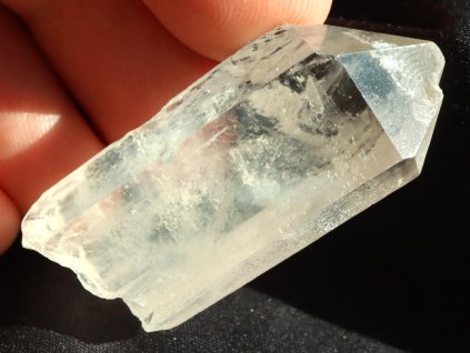 polsky kristal krystal buclaty ledove bily 1