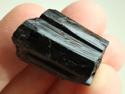 cerny turmalin skoryl klasicky prodej nabidka 1