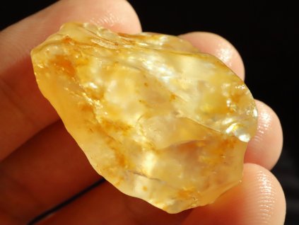 citrin kamen zluty prirodni cesky 1