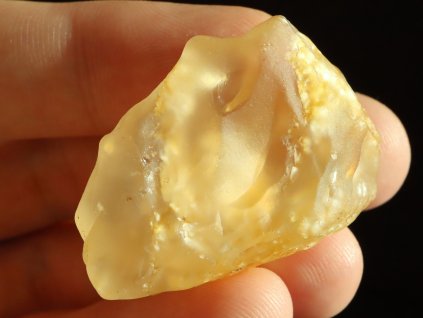 citrin zluty sametovy kvalitni vzorek kamen 1