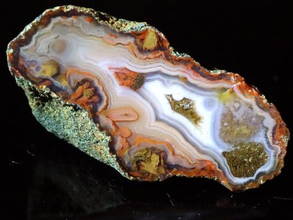 achat pestrobarevny bohata kresba cesky kamen pecka 1