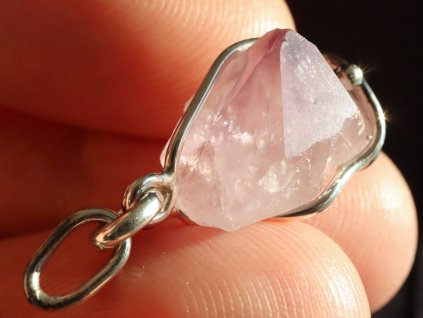 ametyst krystalek spicka nove veseli vysocina privesek 1