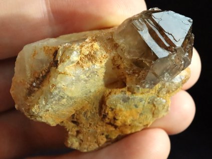 zahneda krystal spicka podlozkovy vzorek 1