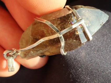 zahneda krystal cerny turmalin 1