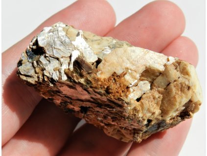 albit muskovit prirodni kamen mineral vysocina obrazky 1