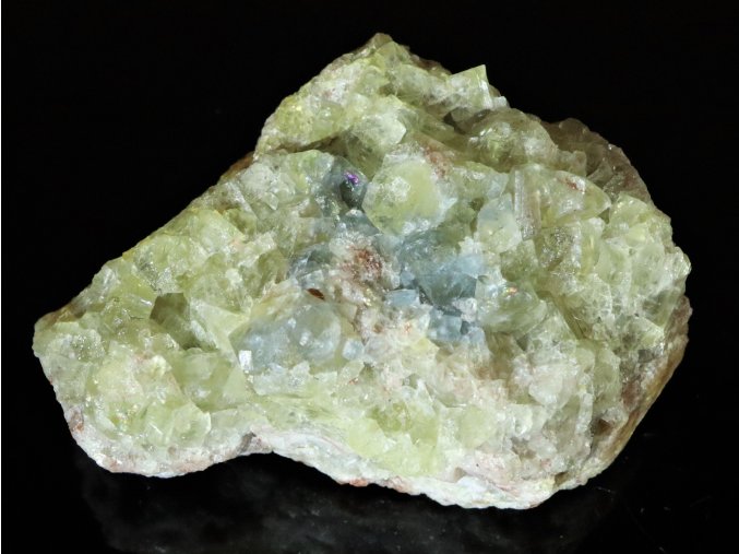 zeleny fluorit vrchoslav krupka cesky prirodni kamen 1