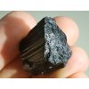 cerny turmalin skoryl prirodni surovy cesky drahy kamen 5