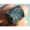 cerny turmalin skoryl klasicky vzorek ukazka cesky kamen 3