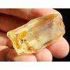 citrin zluty fragment krystalu cesky kamen 2