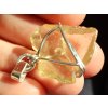 Žluté až zlatavé libyjské pouštní sklo - stříbrný přívěsek