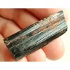 cerny turmalin podlouhly plochy netradicni 3
