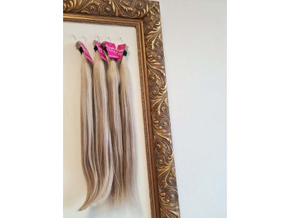 spinavy blond