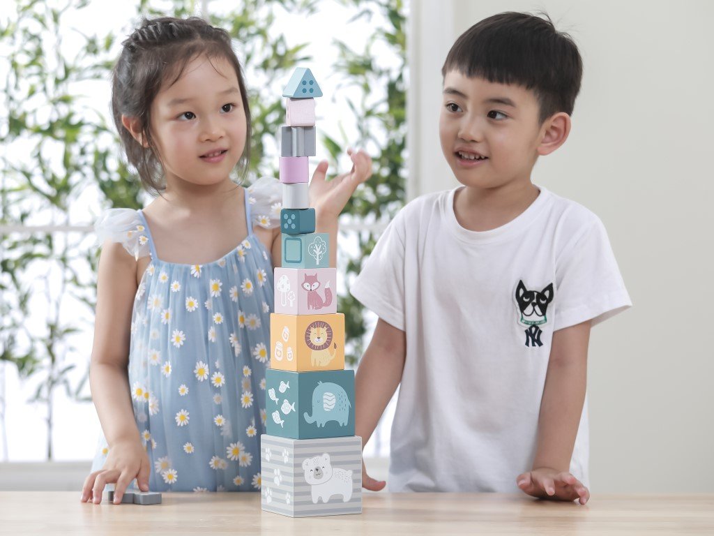 Zábavné hry s kostkami pro všechny věkové kategorie