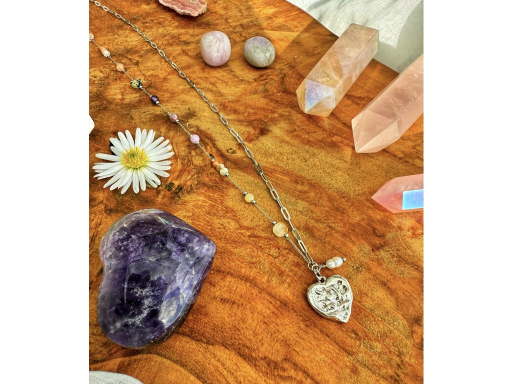 srdce bohyne nahrdelnik ocel