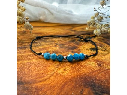 jemny damsky naramek apatit modry provazkovy