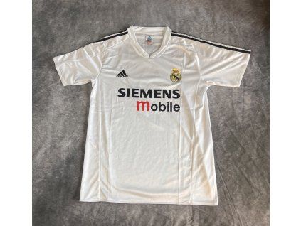 Real Madrid 2003/04 Home – Ronaldo #9 (Retro)