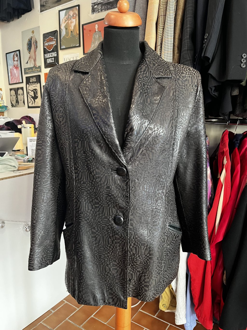 Kožené vintage sako se vzorem (M)