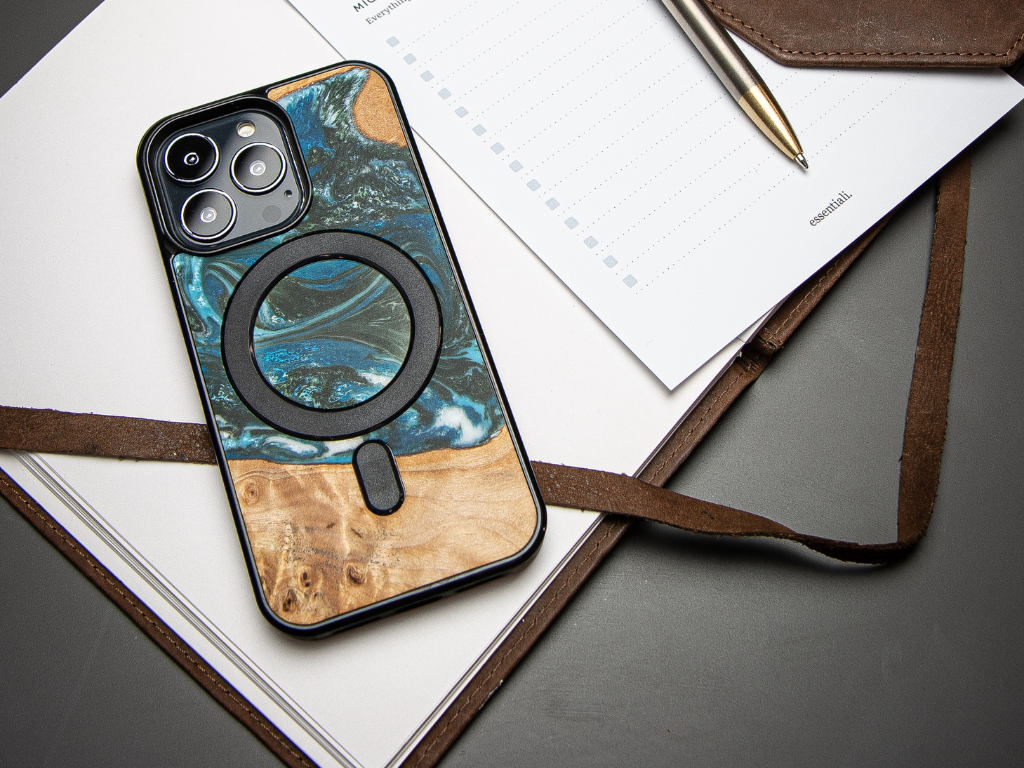 Výhody dřevěných krytů na telefony