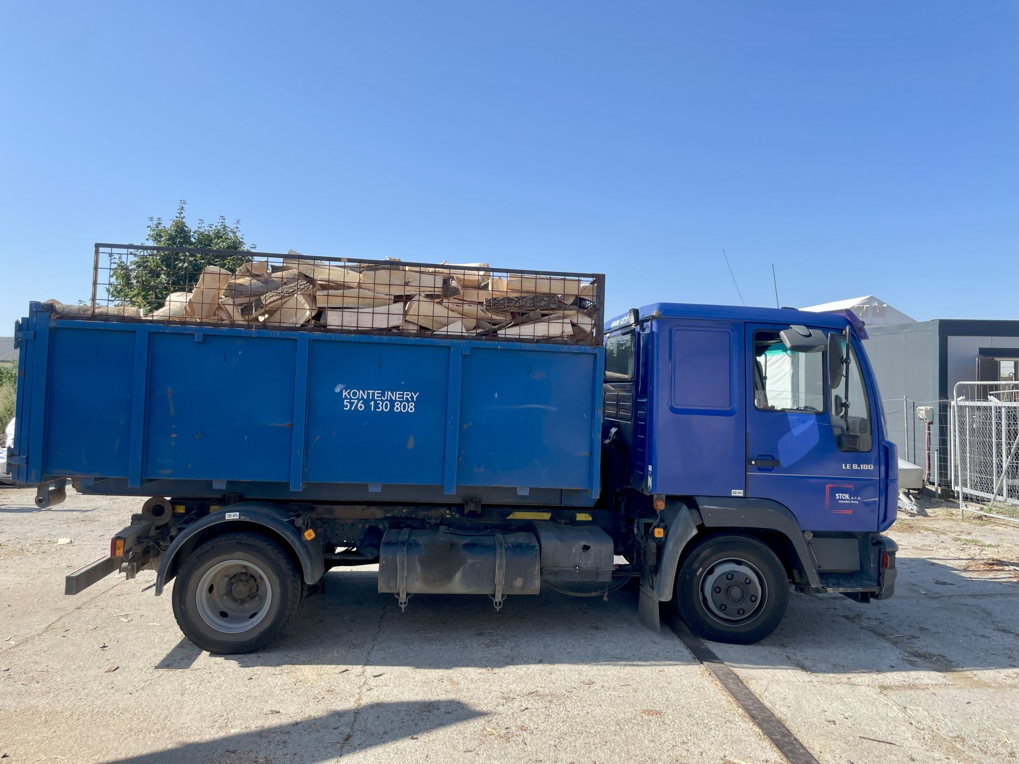 Palivové dřevo pro Zlín a okolí: Jak nenaletět podvodníkům a dostat zaplacenou míru?