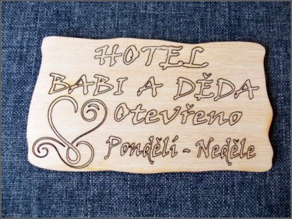 Cedulka - HOTEL BABI A DĚDA malá