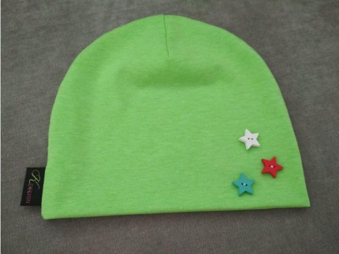 Čepice zelená s knoflíky