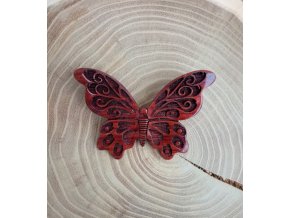 Dřevěná brož motyl