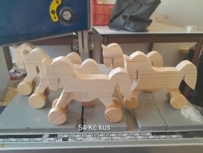 Koník na kolečkach
