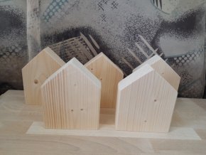 Dřevěný domeček 15x12x4 cm