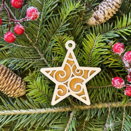 Drevená vianočná ozdoba v tvare hviezdy - ornament - dvojvrstvová