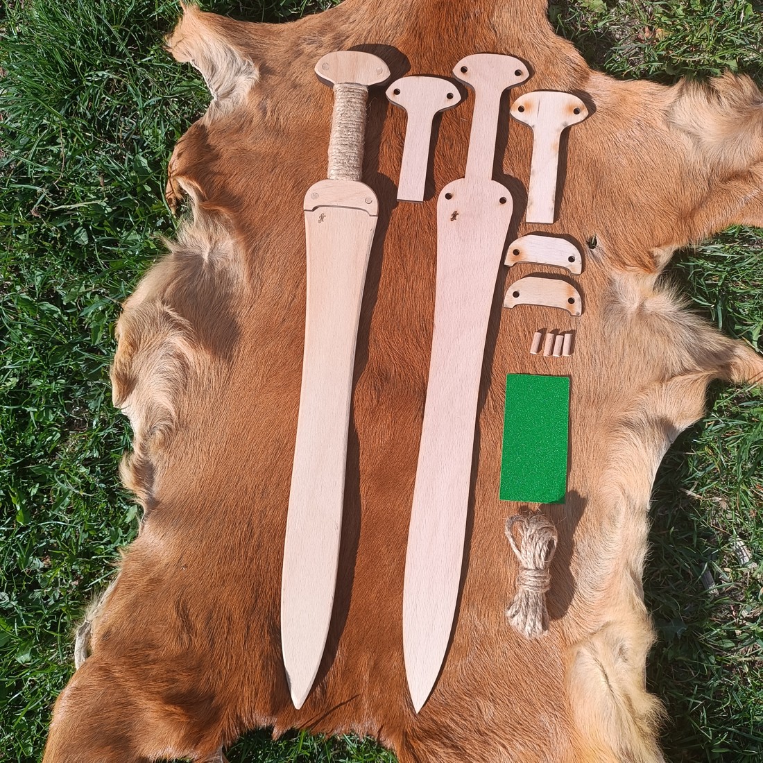 Stavebnice dřevěného meče Gladius