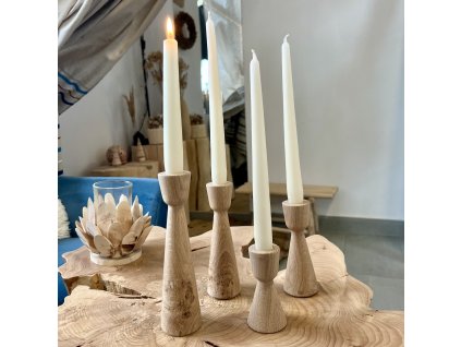 Dubové ručně soustružené dřevěné svícny na kónickou svíčku - sada nebo jednotlivý kus