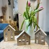 Dřevěné domečky s patinovou střechou - ve čtyřech velikostech