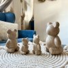 Nejmenší medvídek – decentní ozdoba Kombinace medvídků s jinými dřevěnými figurkami
